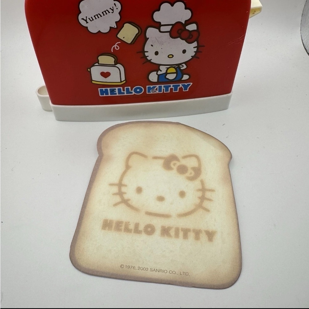 Rare Hello Kitty Note Toaster Paper Dispenser Y2K Toast Notes - Picture 4 of 4